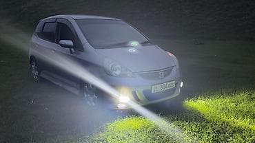 Honda Fit: 2005 г., Хэтчбэк — 2