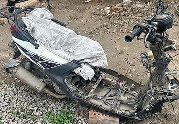 колонки 15: Тип скутера 200 куб. см, Бензин — 5