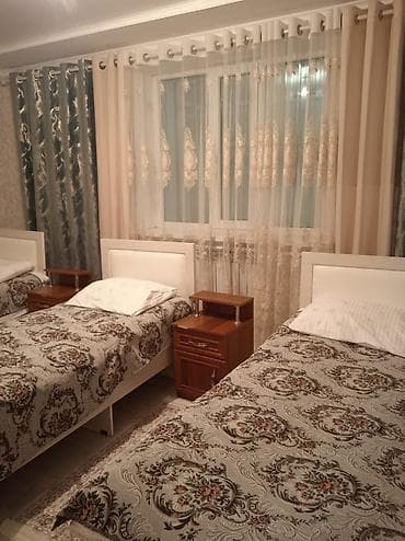 Сдаётся комната с тремя односпальными кроватями в благоустроенной