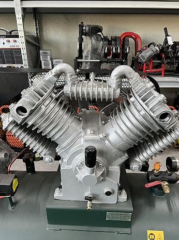 Промышленная химия: Компрессор Поршневой воздушный компрессор Excalibur ресивер 300литр - — 4