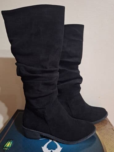 сапоги из натурального меха и кожи: Женские сапоги-ботфорты из чёрного велюра/замши.39-40размер. - Высота — 1