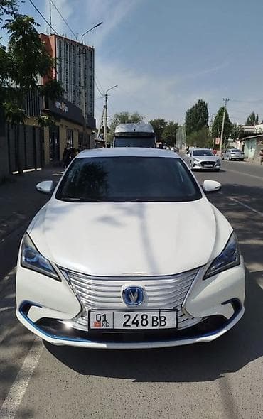 Changan Eado: 2018 г., Электромобиль, Седан
