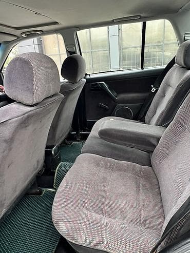 Volkswagen Vento: 1996 г., Механика, Седан — 5