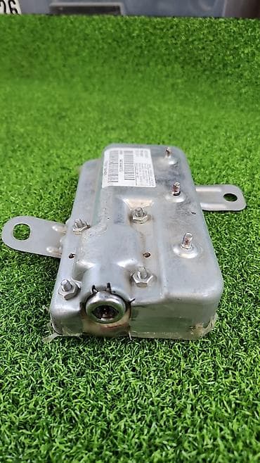 e39 е39: Аэрбег двери Е65 пер правая Аэрбэг дверной Год26 803 В отличном — 1