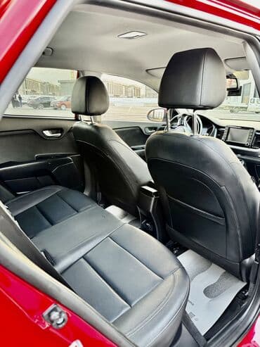 сдаётся авто с последующим выкупом: Kia Stonic: 2020 г., 1.4 л, Автомат, Бензиновая, Кроссовер — 10