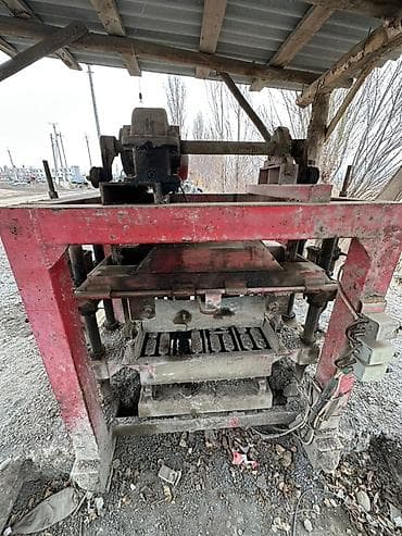 долбим бетон: Продаётся комплект для производства кирпича/блоков: - Вибропресс — 1