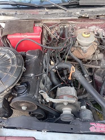 Продажа авто: Audi 80: 1989 г., Бензин, Седан — 3