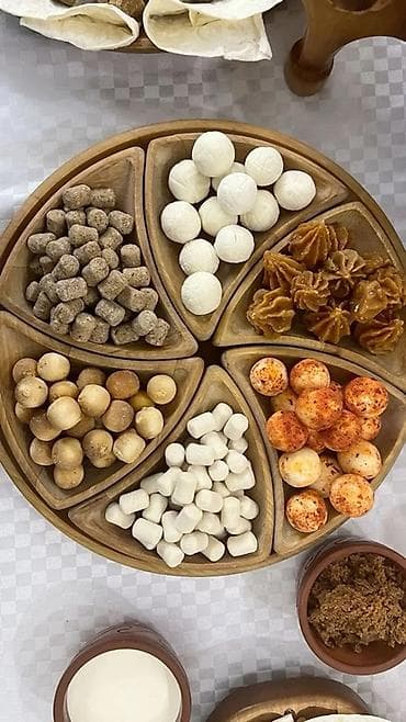 одежда для животных: Этнический фуршет-ке́йтеринг в национальном стиле (квргызская/кочевая — 3