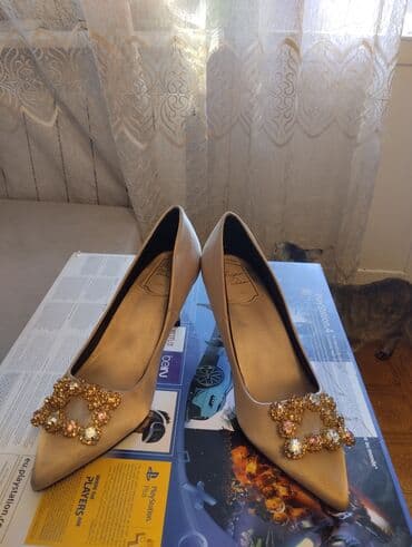 Туфли: Туфли выходные .не новые.прошу 500 сом — 1