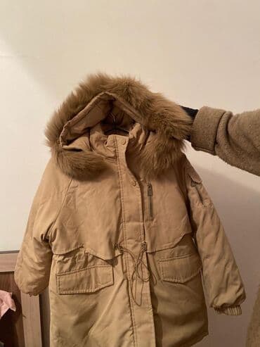кофта школьная на девочку: Зимняя парка для девочки, цвет бежевый. Характеристики: - Тёплая — 3