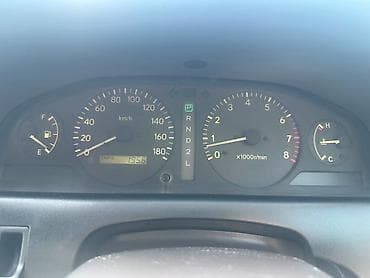 mark ll: Toyota Carina: 1998 г., 1.5 л, Автомат, Седан — 8