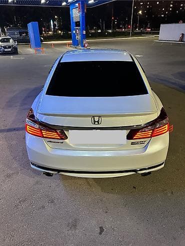 9: Honda Accord: 2017 г., 2.4 л, Седан — 1