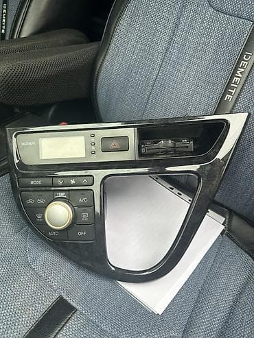 9: Блок климат контроля Toyota Оригинал, Япония — 1