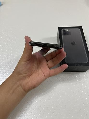 андройд мониторы: IPhone 11 Pro, 256 ГБ, цвет Space Gray. Менялся дисплей! Состояние — 6