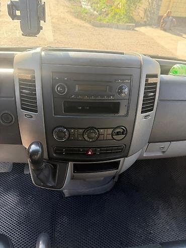 mazda demio двери: Mercedes-Benz Sprinter, белый фургон (длинная база, высокий потолок) — 6