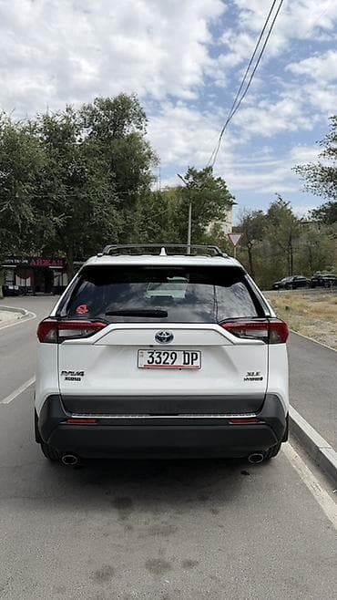 5: Toyota RAV4: 2021 г., 2.5 л, Вариатор, Гибрид, Кроссовер — 5