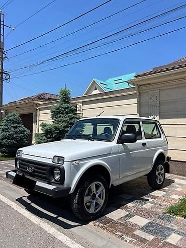 двигатель нива тайга: ВАЗ (ЛАДА) 4x4 Нива: 2025 г., 1.7 л, Механика, Бензин, Внедорожник — 2