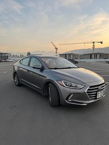 Hyundai Elantra: 2017 г., 2 л, Бензин, Седан