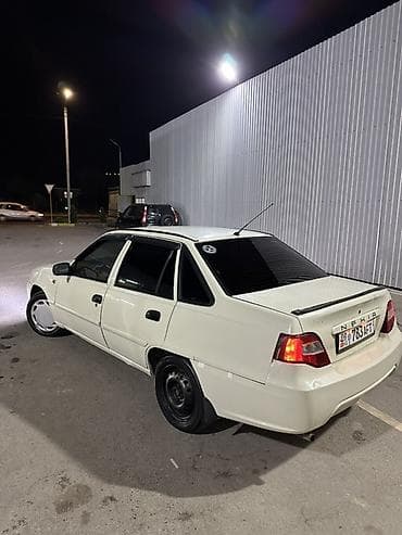 Daewoo Nexia: 2012 г., 1.5 л, Механика, Газ, Седан — 3