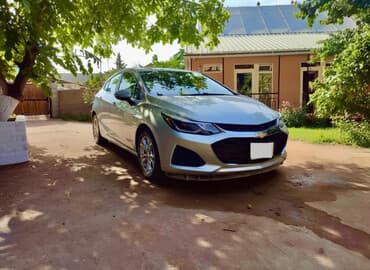 Chevrolet Cruze: 2019 г., 1.4 л, Автомат, Бензин, Хэтчбэк
