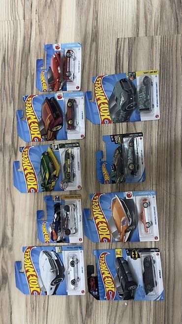art: Набор коллекционных моделей Hot Wheels в блистерах. Состав (видимые — 1