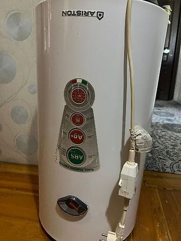 heater: Накопительный водонагреватель Объем бака: 50 л, Ariston, Электрический, Регулятор температуры, Эмалированная сталь, Б/у — 2