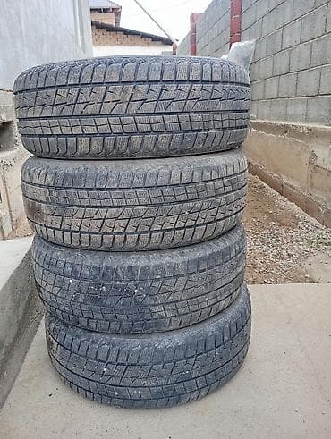 r16 ромашки: Комплект из 4 автомобильных шин зимнего типа. Характеристики: - — 4