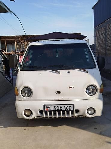 31 10 r15: Легкий грузовик, Hyundai, Стандарт, Б/у — 1