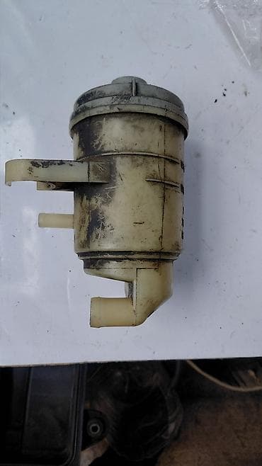 srv 3: Бачок Honda 1997 г., Б/у, Оригинал, Япония — 1