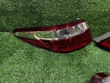 camry 80: Комплект стоп-сигналов Toyota Оригинал — 4