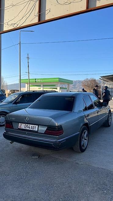 mitsubishi space gir: Mercedes-Benz W124: 1993 г., 2.2 л, Ручные, Бензин, Седан — 3