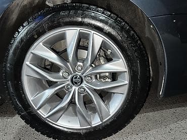 vossen diska: Литые Диски R 17 Toyota, Комплект, отверстий - 5, Б/у — 5