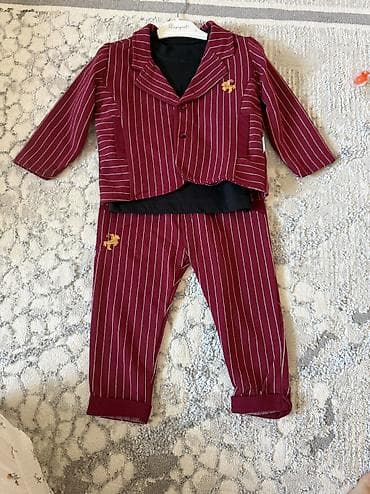 жилет на мальчика: Комплект, Новый — 4