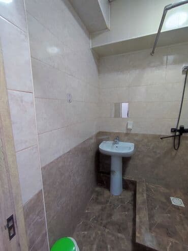 продается квартира в доме белый пароход: 1 комната, 30 м², Индивидуалка, 1 этаж, Старый ремонт — 18