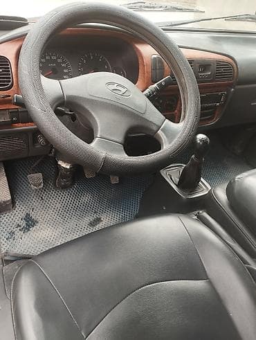 Hyundai Porter: 2003 г., 2.5 л, Механика, Газ — 8