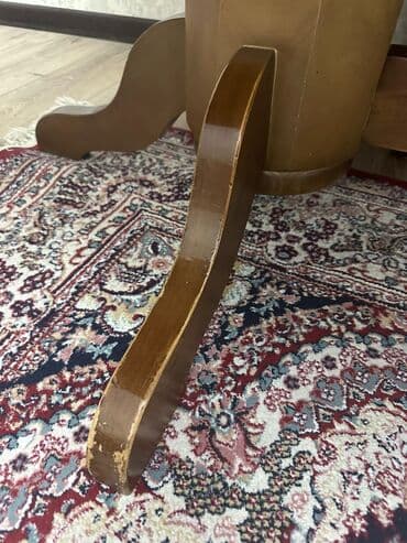 Продаю стол, длина 2,5 м, ширина 1,1м высота 0,75 и