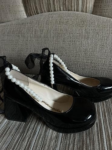 Сапоги: Лодочки на устойчивом каблуке с декором - Цвет: черный, лаковая — 2