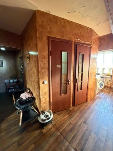 купить квартиру в бишкеке восток 5: 2 комнаты, 45 м², Индивидуалка, 4 этаж, Старый ремонт — 3