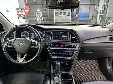 Hyundai Sonata: 2017 г., 2 л, Автомат, Газ, Седан — 8