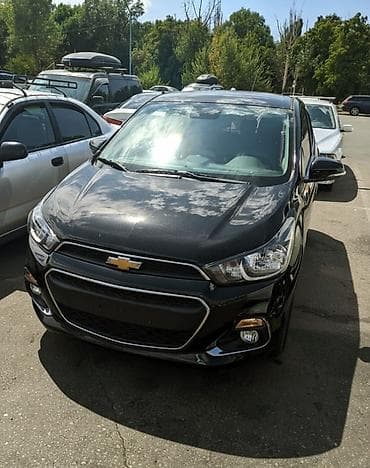 Chevrolet Spark: 2018 г., 1 л, Вариатор, Газ, Хэтчбэк at lalafo.kg Chevrolet Spark: 2018 г., 1 л, Вариатор, Газ, Хэтчбэк