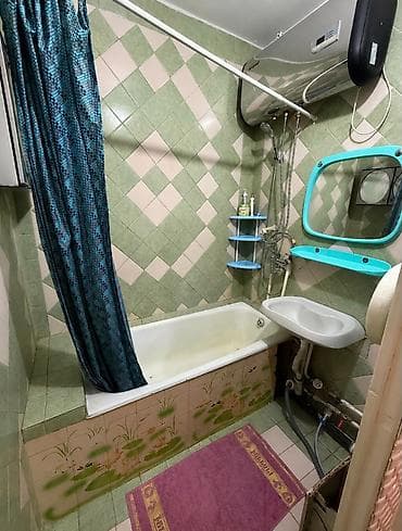 3: 3 комнаты, 82 м², Джал мкр (в т.ч. Верхний, Нижний, Средний) 105 серия, 4 этаж, Старый ремонт — 9
