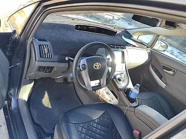 Toyota Prius: 2011 г., 1.8 л, Вариатор, Гибрид, Хетчбек — 7