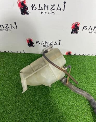 w124: Бачок Mercedes-Benz 1995 г., Б/у, Оригинал, Япония — 1