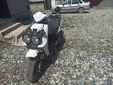 Тип скутера 150 куб. см, Бензин