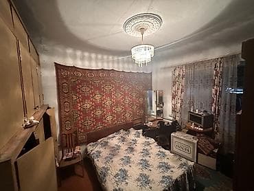 кантейнер 40 т: Продаётся дом с хозпостройками, Кемин, ул. Чапаева, 4. - Общая — 3