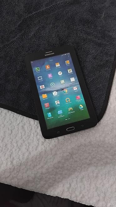 Планшеты: Планшет, Samsung, память 16 ГБ, 7" - 8", 3G, Б/у, Детский цвет - Черный — 1