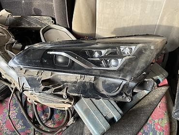 full: Передняя правая фара Lexus Оригинал — 1