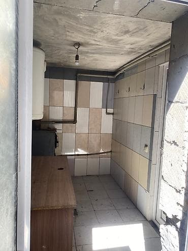 kırgızistan kiralık ev: Сдаю времянку( 1 комната) в центре города - Темирова 43 район Вефа — 9