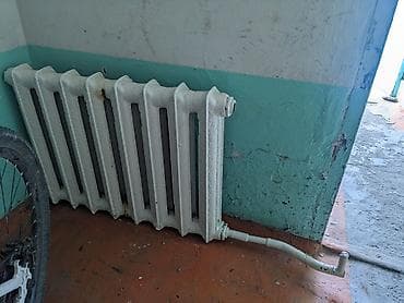 уголь дешево: Чугунные батареи Б/у, Количество секций: 8 шт — 1