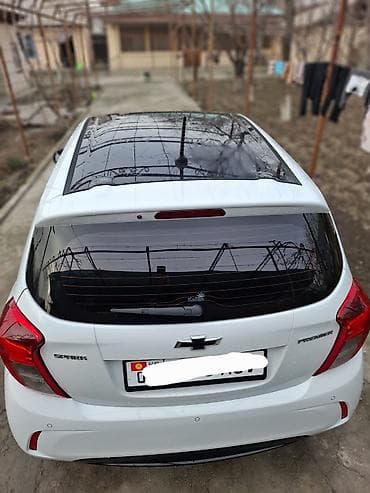 accord 2002: Компактный городской хэтчбек белого цвета. Основные особенности: - — 7